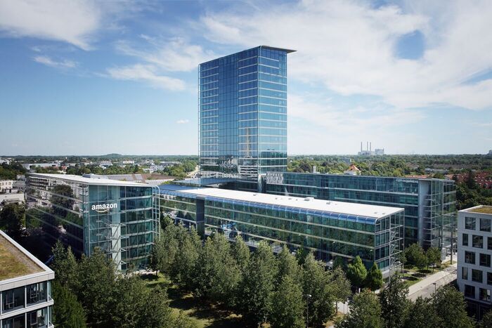 Der Skyline Tower in München